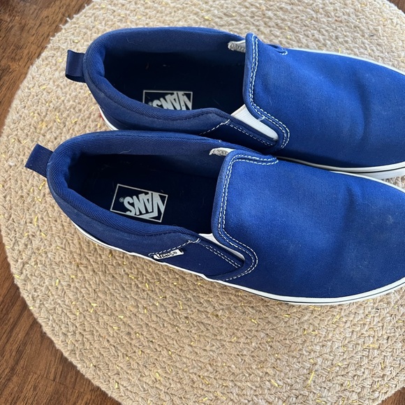 Women’s size 8 VANS BRAND NEW - Picture 4 of 7